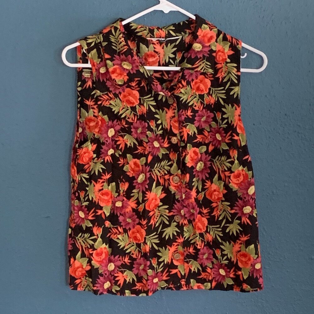 Large Print Floral Tank Button Up. Size M